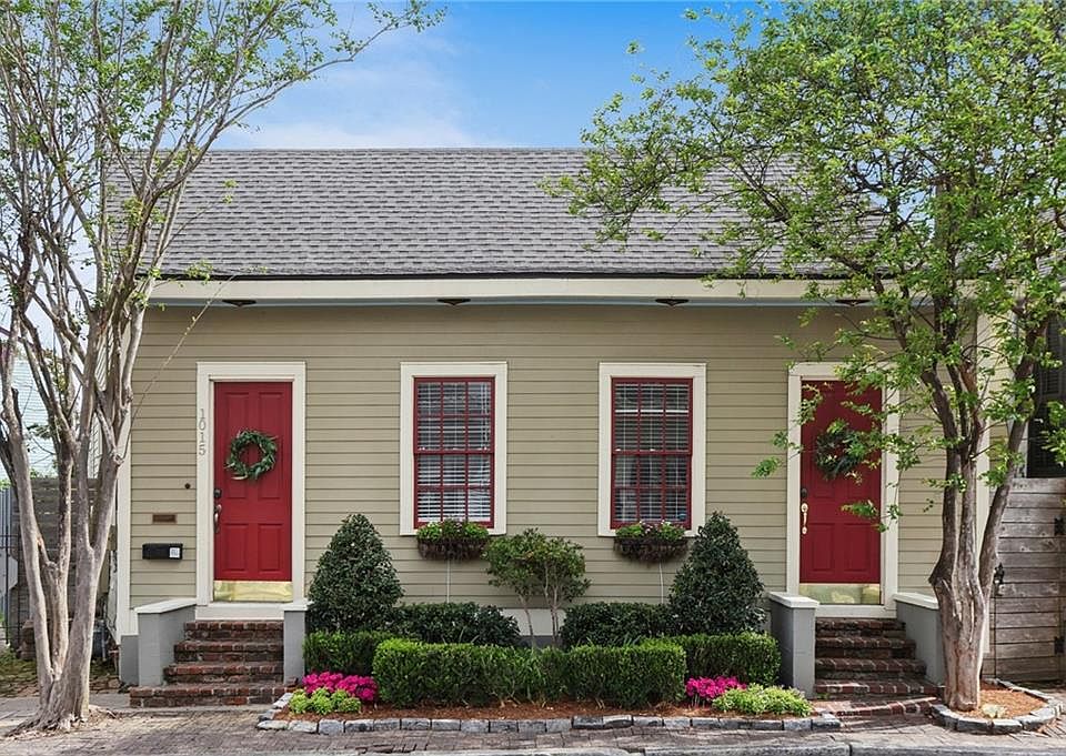 1st image of 1015 Felicity St