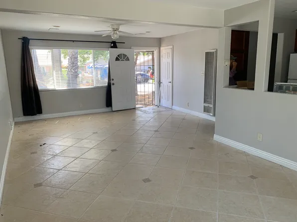 281 W Indian Rock Rd, Vista, CA 92083