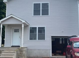 17 Ambrose St, Somerset, NJ