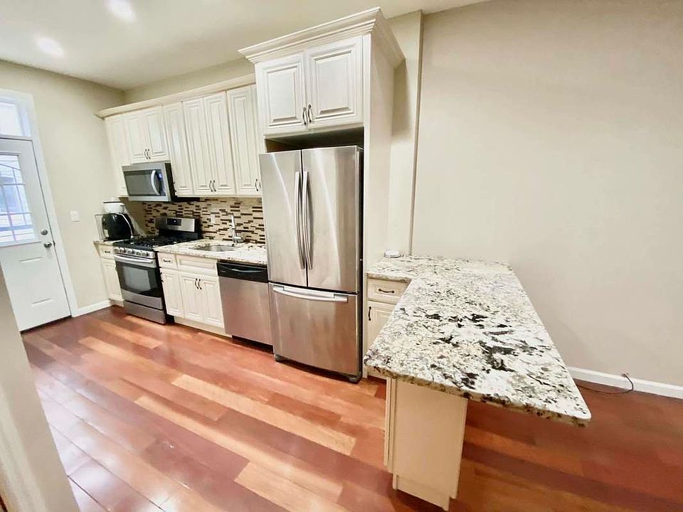 1st image of 28-32 35th St #1R