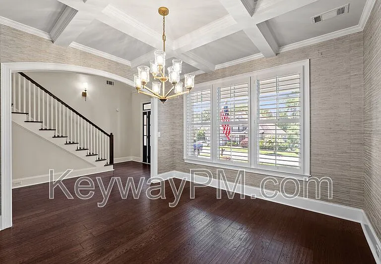 232 Dixon Ct — Photo 5