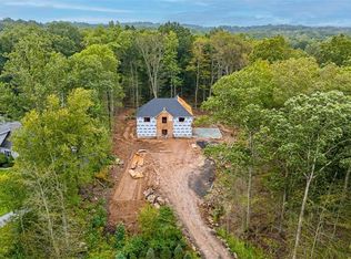 140 Chestnut Grv, Guilford, CT 06437