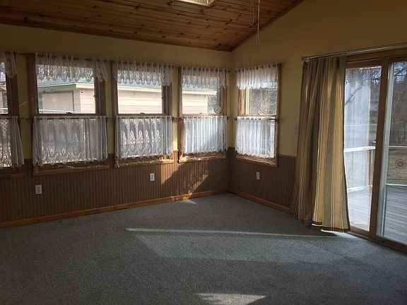 4th image of 4815 Cleveland Ave