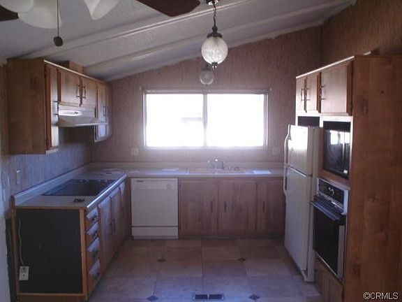 4th image of 41691 Rolling Hills Dr