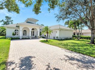339 Saddlebrook Ln, Naples, FL 34110