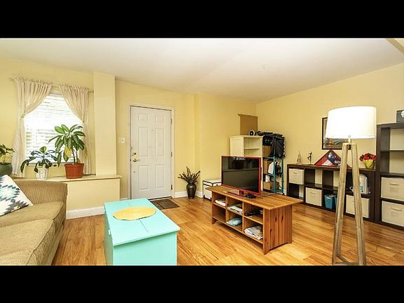 3rd image of 2220 W Taylor St APT 1F