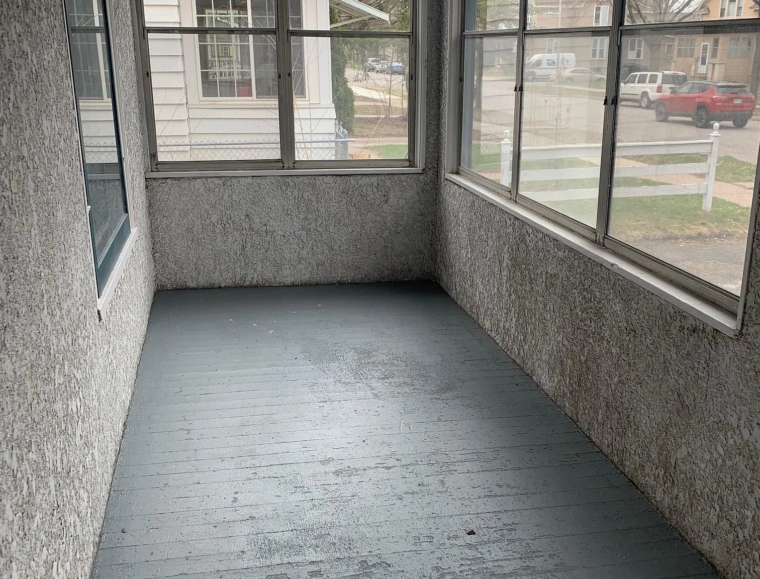 4 bed, 1800 sqft, $2,200 — Photo 2