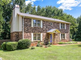 21 Cobblestone Rd, Greenville, SC 29615