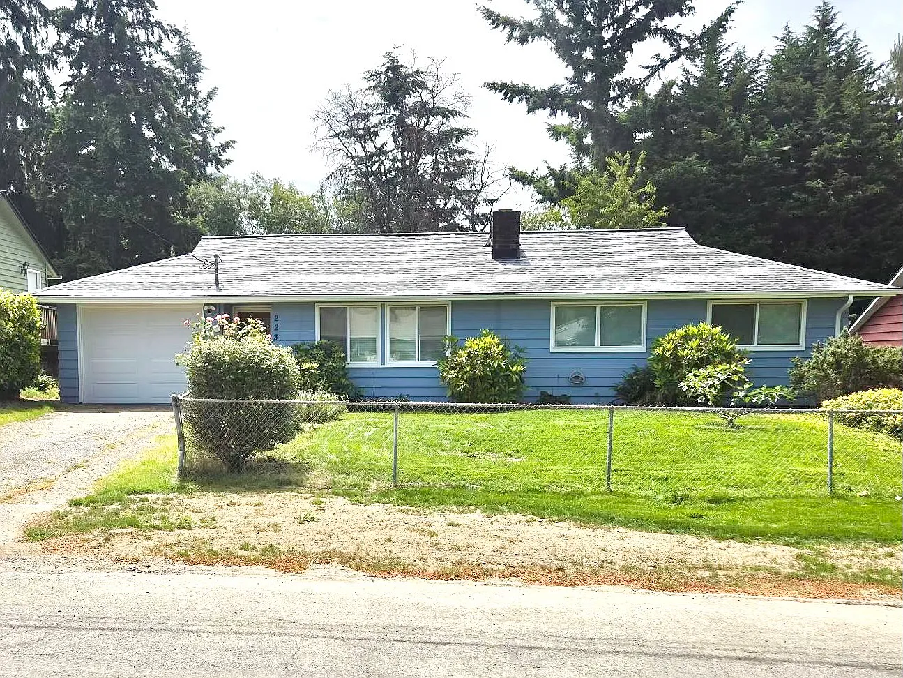 3 bed, 940 sqft, $3,100 — Photo 1