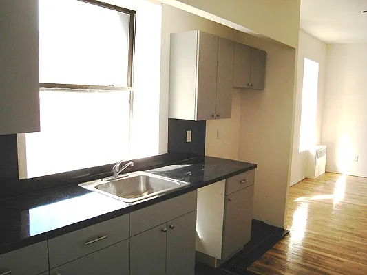 Rented by Dell'Orto Realty | media 39