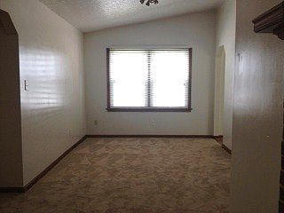 4th image of 3044 Glastonbury Dr