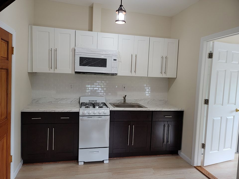 1st image of 12 N Liberty Dr APT 5