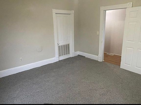 4th image of 812 Tennessee St