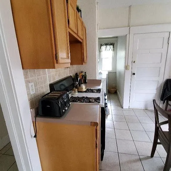 48 Brooklawn St — Photo 3