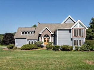 66 Sky View Dr, Pelham, NH 03076