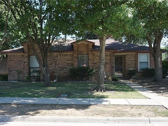 3rd image of 1710 Belltower Pl