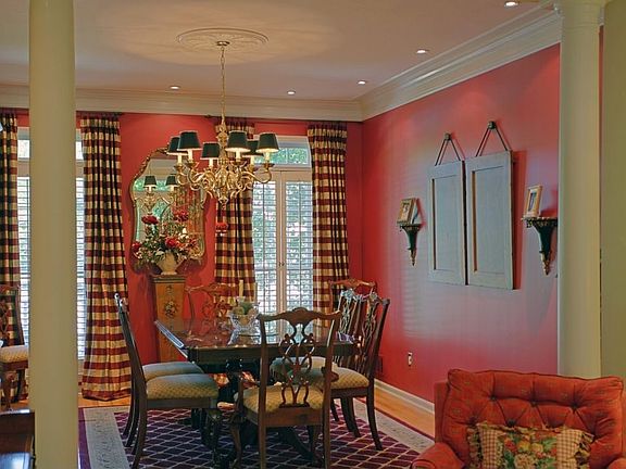Formal Dining