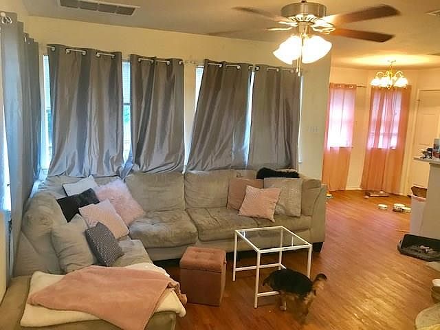 1st image of 130 Cedargrove
