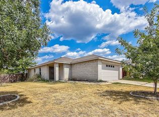 102 Woodley Rd, Leander, TX 78641