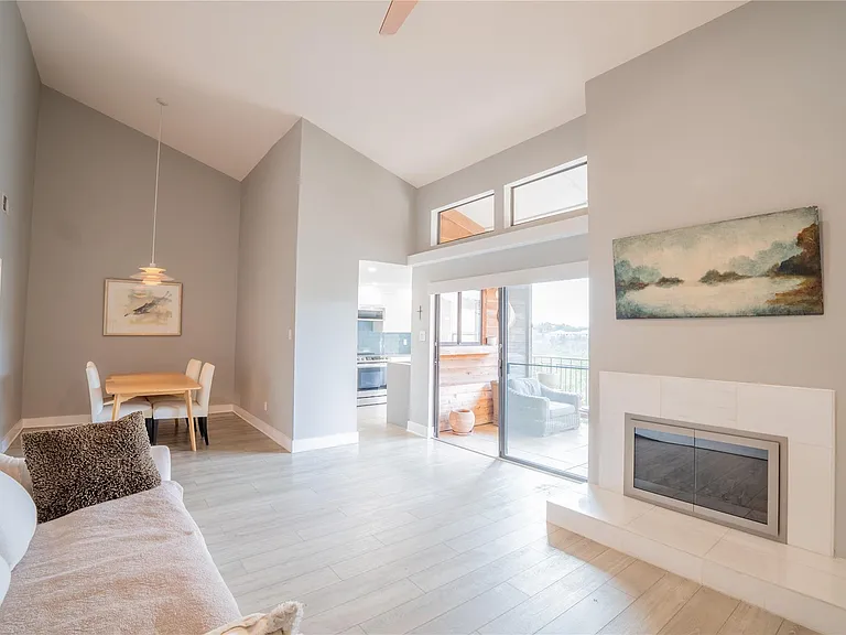 8200 Neely Dr #209 — Photo 5
