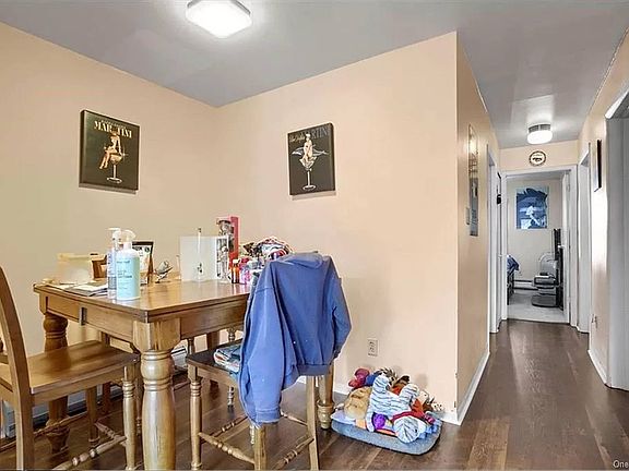 3rd image of 2077 Lacombe Ave Floor 2