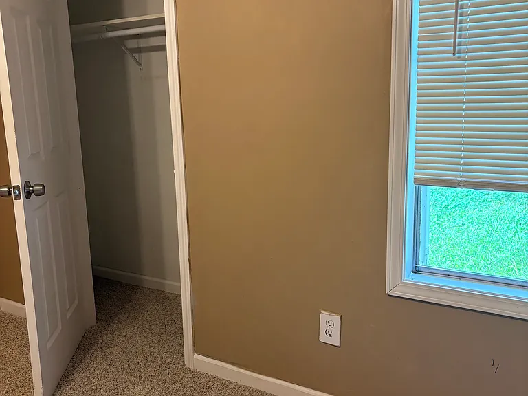 6272 Creekford Dr — Photo 14
