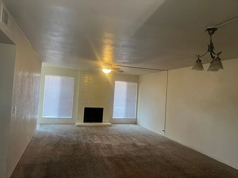 3681 N Fruit Ave #C — Photo 2
