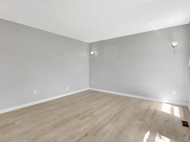 6817 Raven Ct — Photo 23