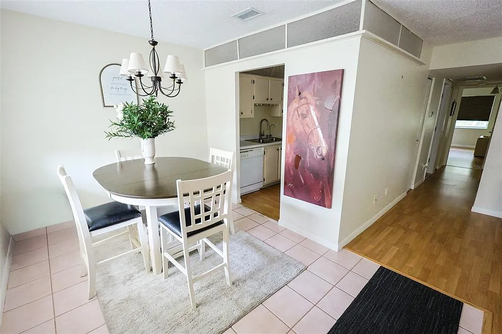 2 bed, 2.0 bath, 964 sqft, $1,600 — Photo 3
