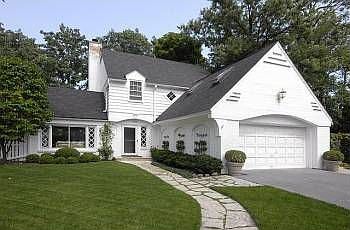2nd image of 1378 Ashland Ln