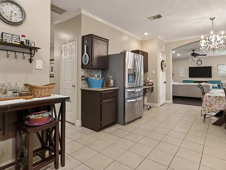 3611 Stacy Park Cir — Photo 18