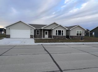 708 Washington St, Cozad, NE 69130