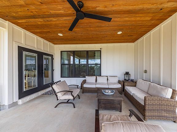 2nd image of 150 Panorama Dr