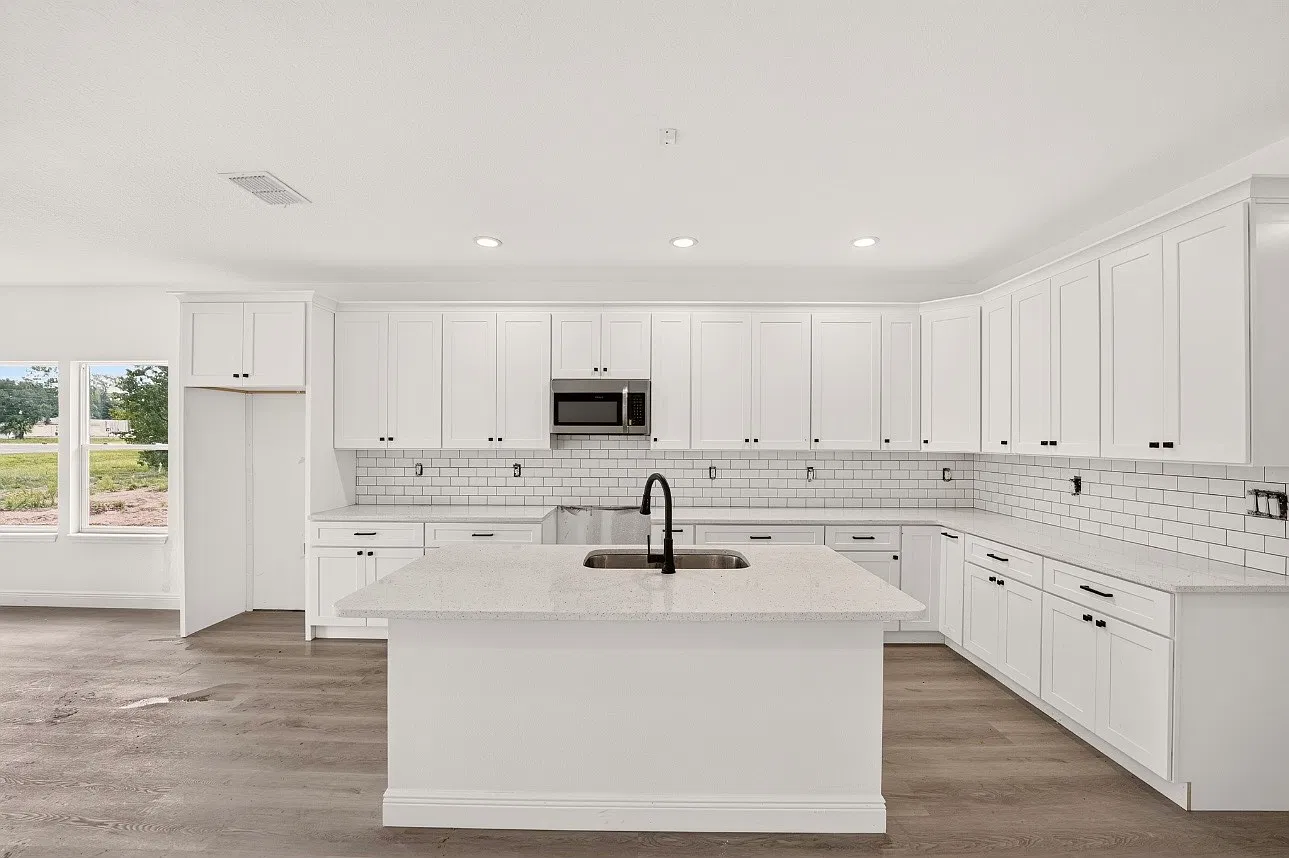 3 bed, 2.5 bath, 1777 sqft, $2,500 — Photo 4