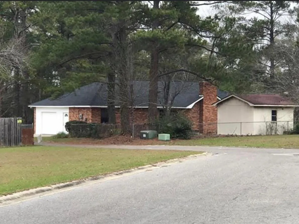 Building Photo - 308 Brookdale Dr