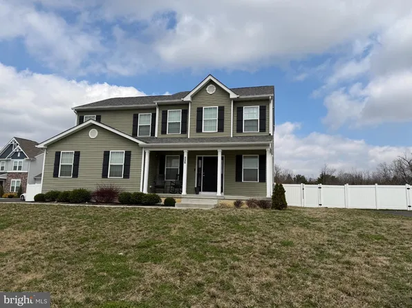 116 Buena Dr, Vineland, NJ 08360