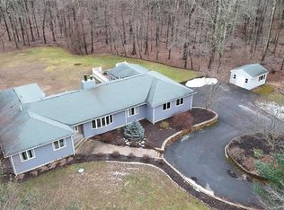 10 Boss Rd, Foster, RI 02825