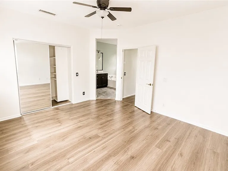148 Seacountry Ln — Photo 8