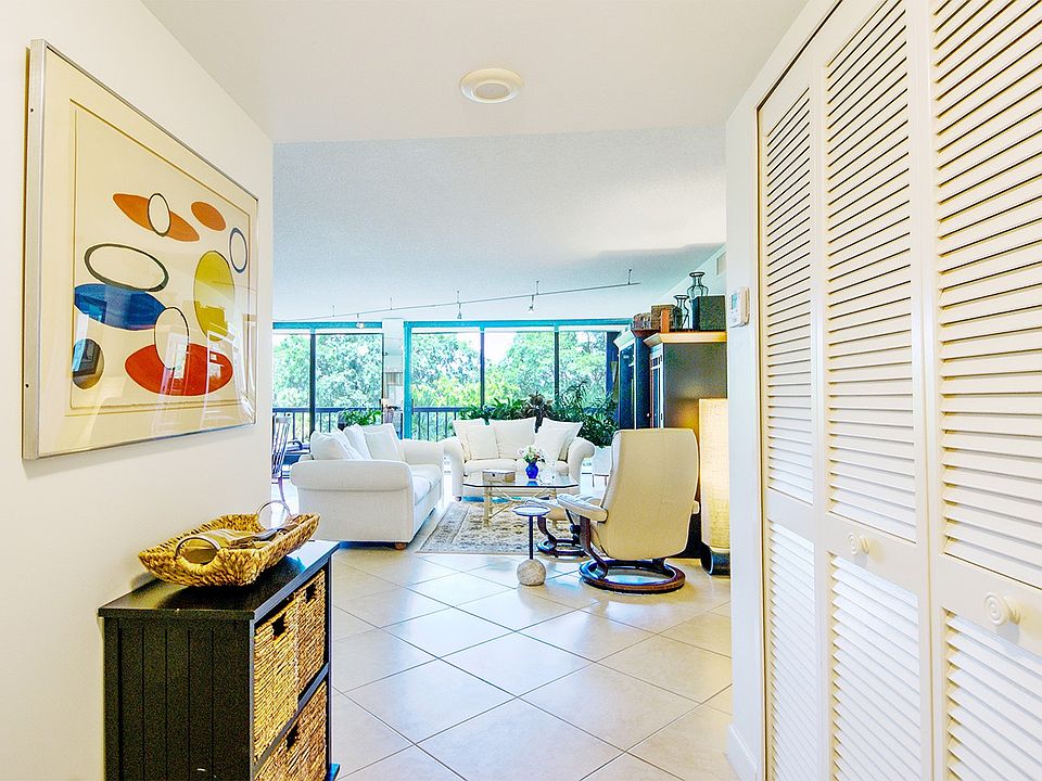 1st image of 2480 Presidential Way APT 302