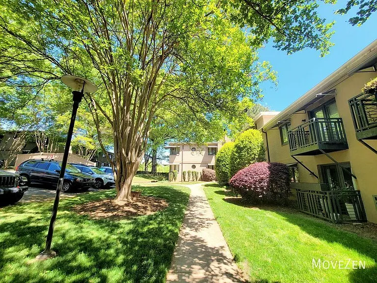 2425 Vail Ave #A19 — Photo 36