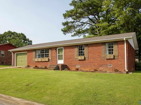 1808 Nassau Blvd, Florence, AL 35630
