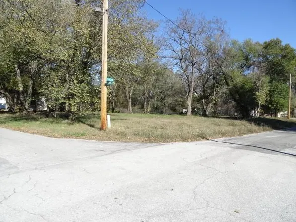 501 Mechanic St, Butler, MO 64730