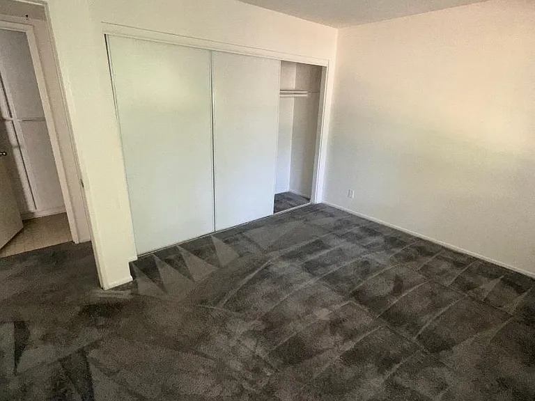 412 S Clementine St #209 — Photo 5