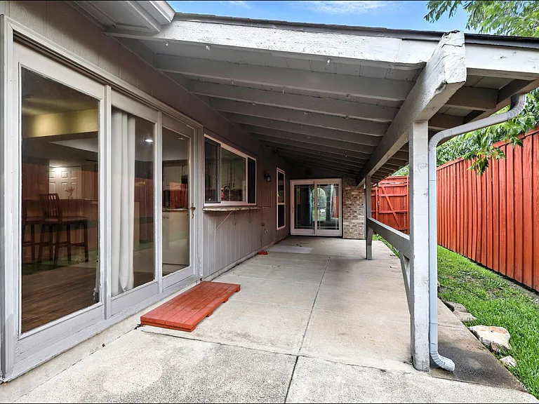 1824 Castille Dr — Photo 28