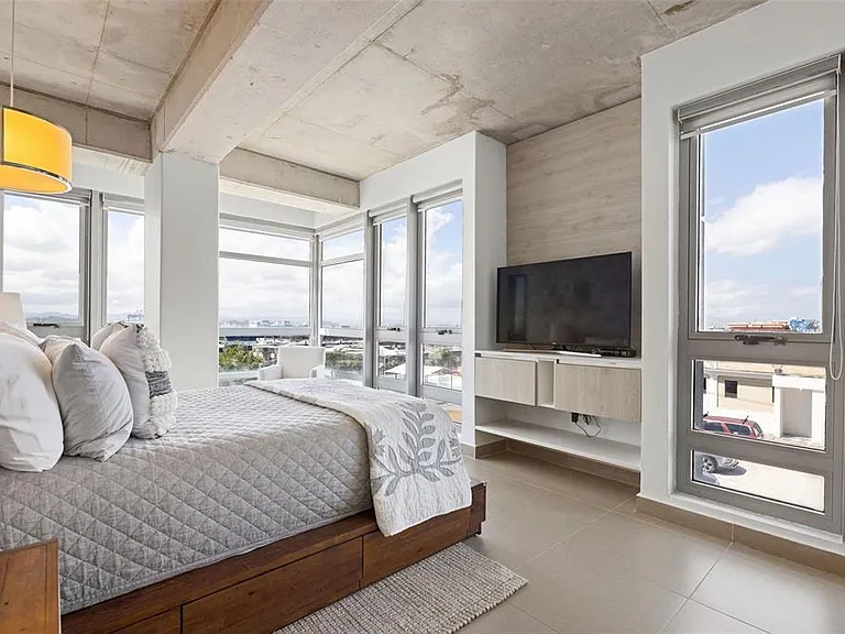 404 Avenue Constitucion #7 — Photo 14