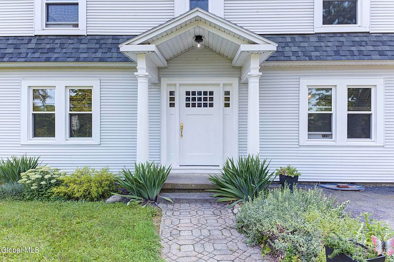 5th image of 1715 Amsterdam Road