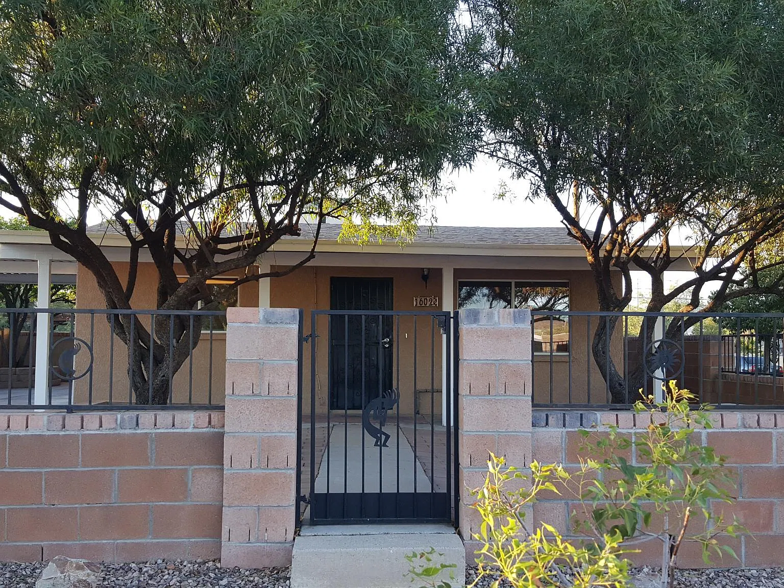 2 bed, 936 sqft, $1,500 — Photo 1