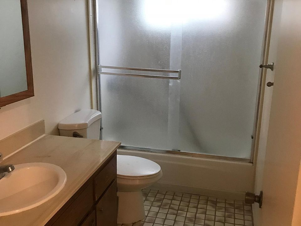2nd image of 116 2nd St APT 1