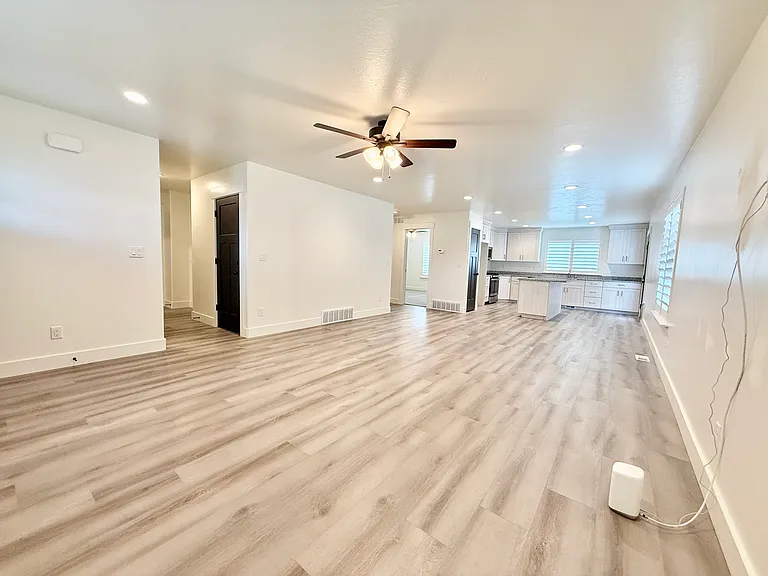 1348 E 900 S — Photo 5
