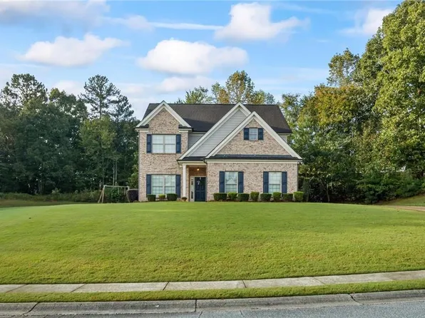 906 Maple Creek Ct, Loganville, GA 30052